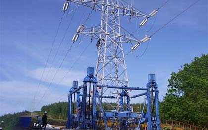 電動ジャッキ（鉄塔嵩上げ電動ジャッキ）